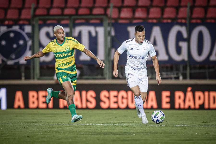 Onde assistir a Cruzeiro x Inter e escalações para o jogo pelo Brasileirão