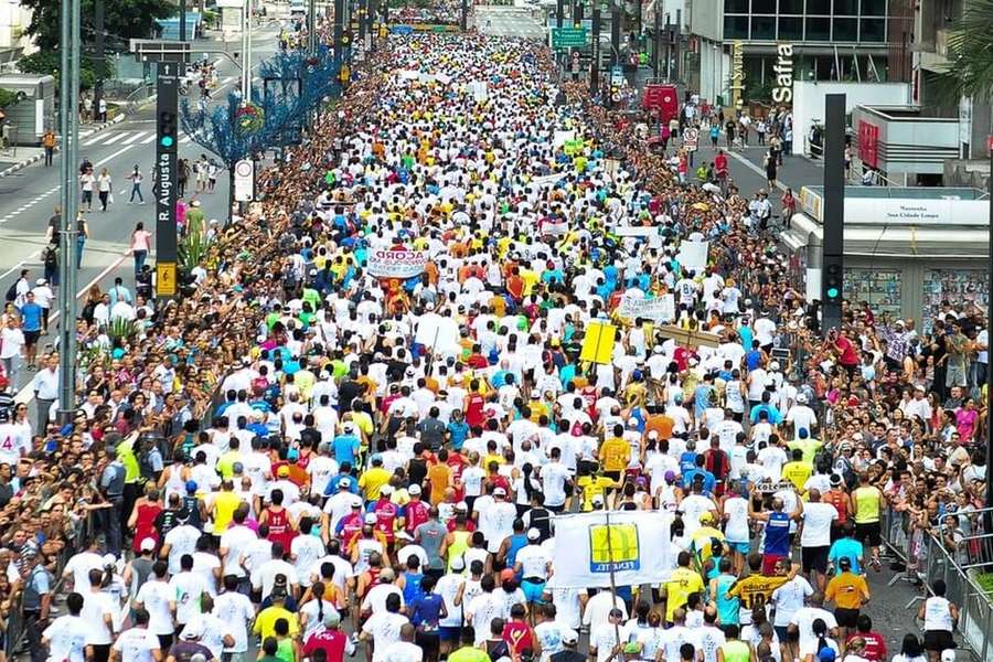 Miguel Borges e Mariana Machado, ambos do SC Braga, triunfaram este sábado na 29.ª edição da corrida São Silvestre do Porto