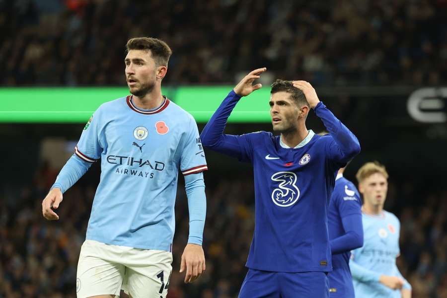 Manchester City vence o Chelsea em casa e segue vivo na Carabao Cup