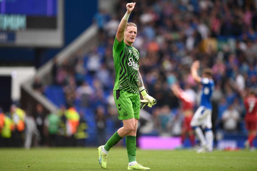 Pickford celebrates his clean sheet