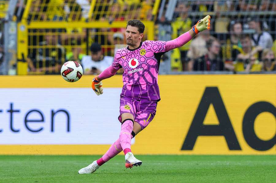 Gregor Kobel will mit Borussia Dortmund offensiv mehr Gefahr ausstrahlen.