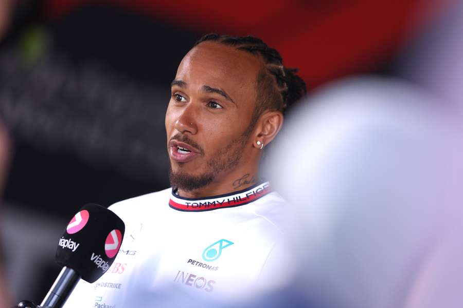 Hamilton regner med Mercedes-tilknytning indtil pension