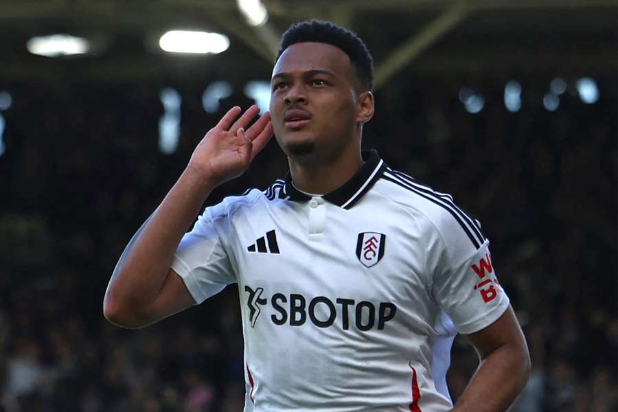 Rodrigo Muniz fez belo gol em Fulham 3x2 Liverpool