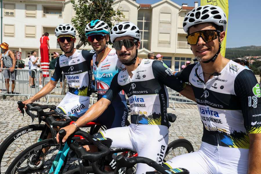 Ciclistas na Volta a Portugal