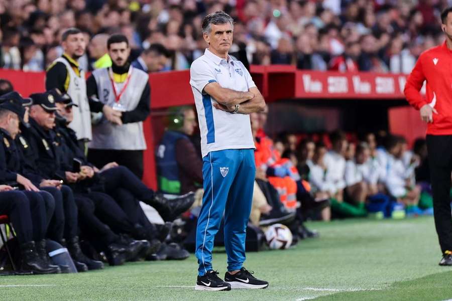 Olympiakos coach Mendilibar draws positives from Arsenal defeat