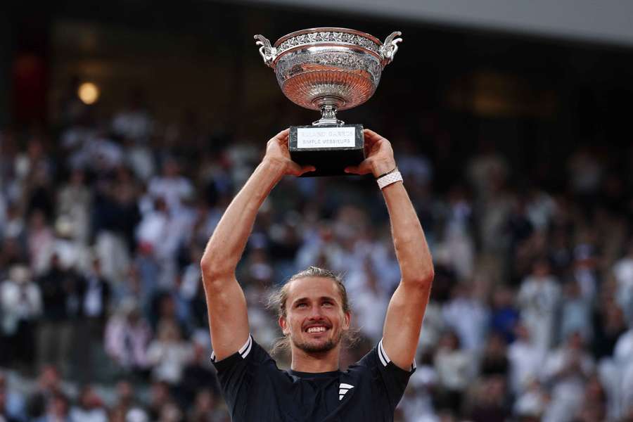 Alexander Zverev finalmente conquistou o seu primeiro título de Grand Slam Alexander Zverev finalmente conquistou o seu primeiro título de Grand Slam