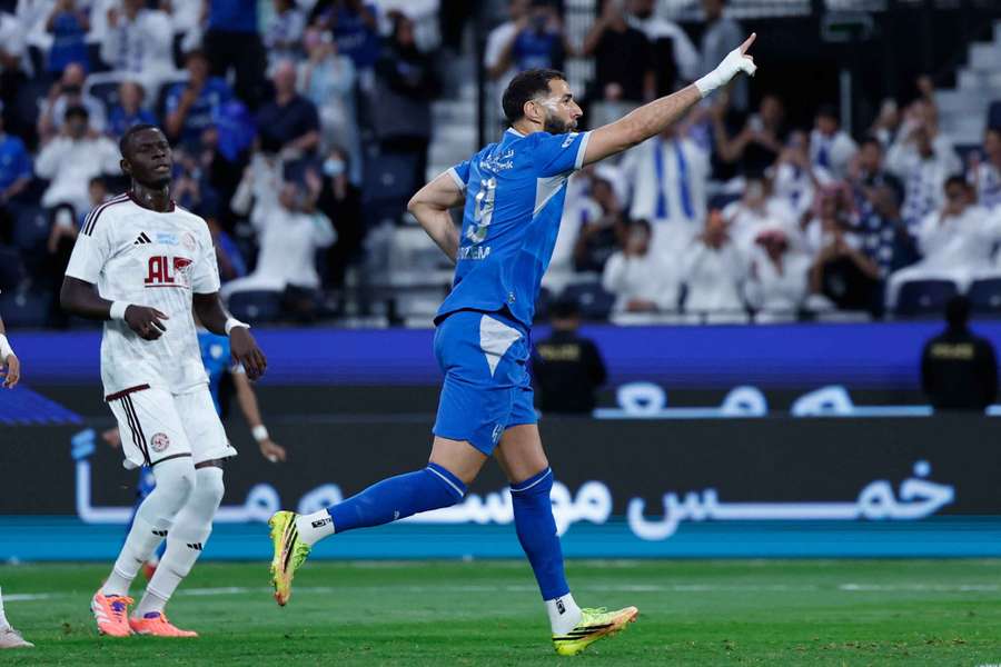 Benzema no vestirá más la camiseta del Al Hilal