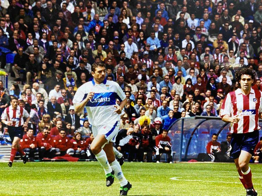 Viqueira, con el Xerez, ante el Atlético de Madrid