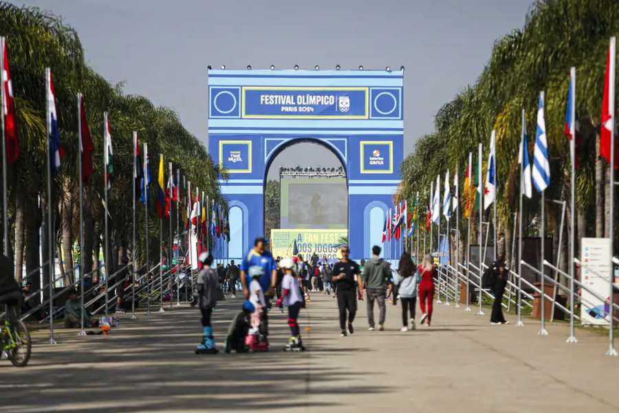 O mini-Arco do Triunfo no Parque Villa-Lobos