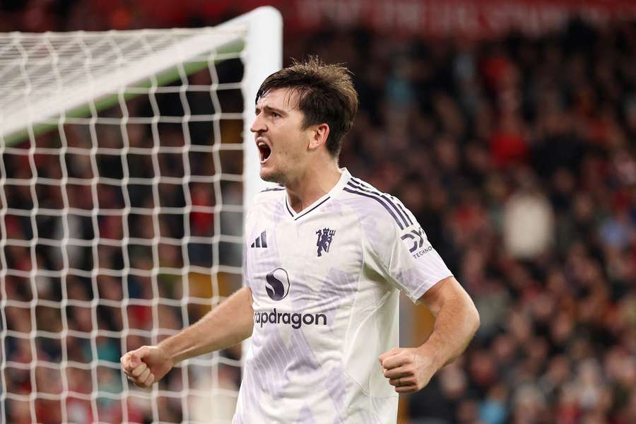 Maguire decidiu para o Manchester United em Anfield