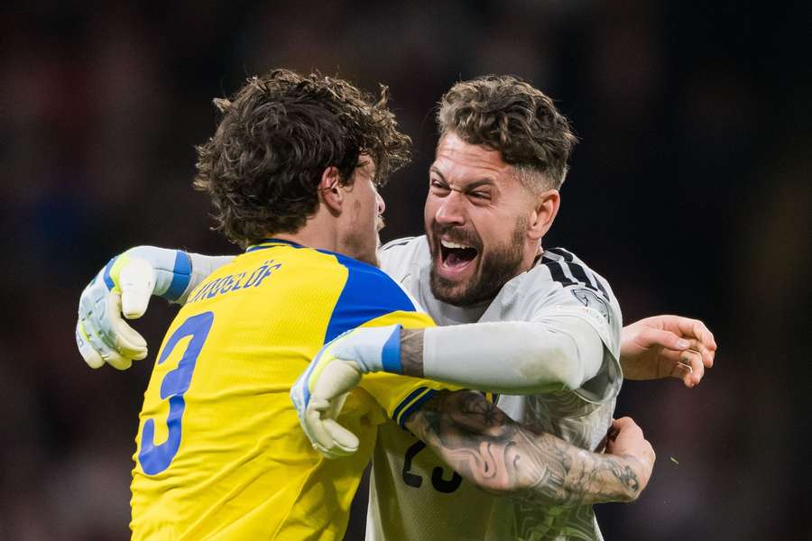 Nordfeldt celebrates qualification with Victor Lindelof