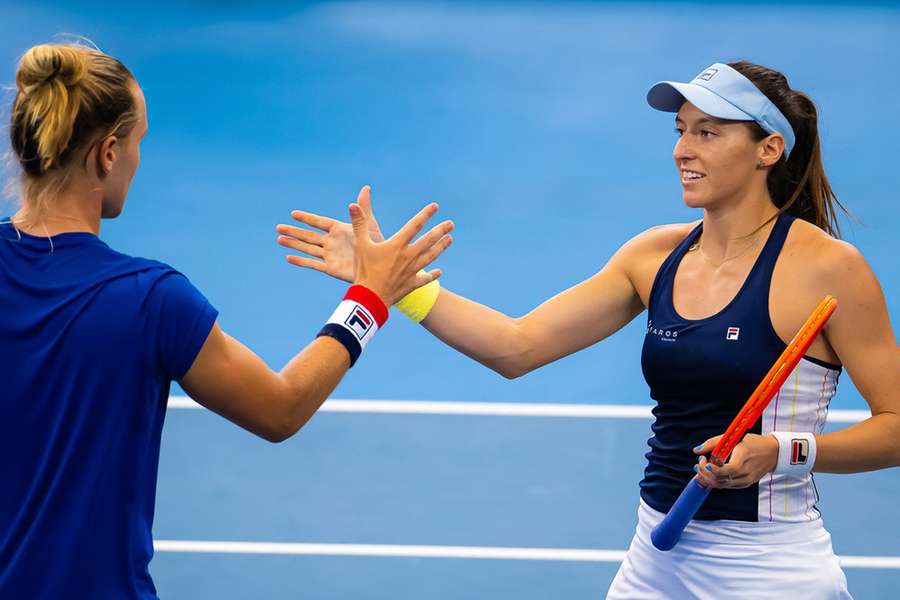 Stefani e Matos chegam à semi do Australian Open sem perder nenhum set