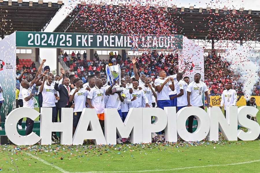 Kenya Police lift the FKF Premier League trophy
