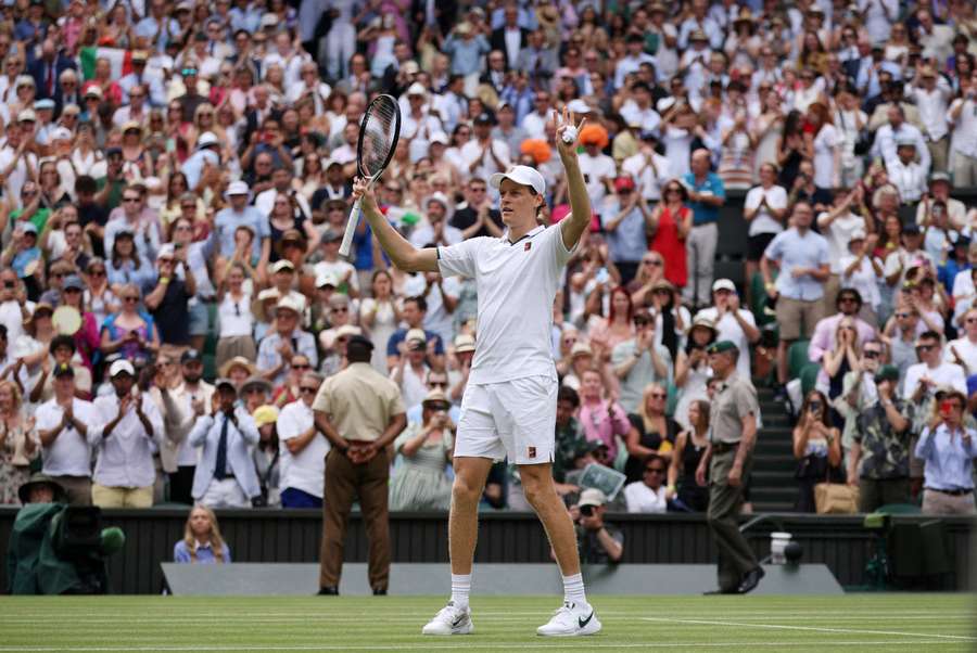 Sinner z awansem do trzeciej rundy Wimbledonu. "Drugi set był bardzo trudny" Sinner z awansem do trzeciej rundy Wimbledonu. "Drugi set był bardzo trudny"