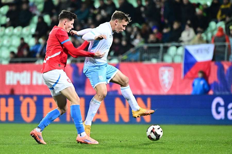 Češi v závěru utkání se San Marinem bránili nejtěsnější náskok. Češi v závěru utkání se San Marinem bránili nejtěsnější náskok.