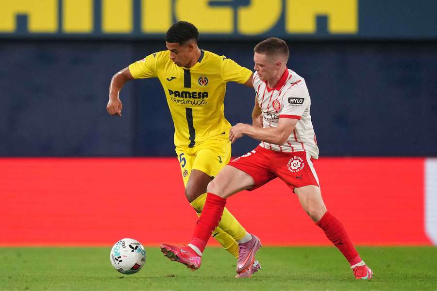 Tsygankov presiona a Mouriño