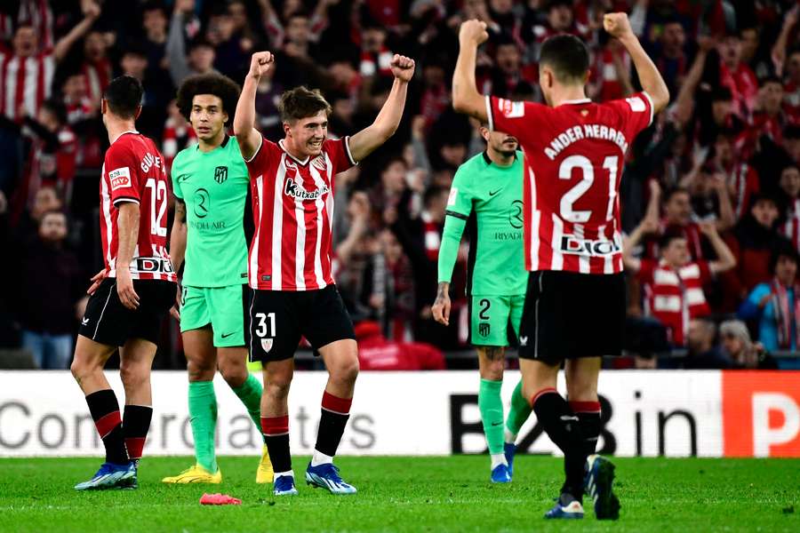 Athletic Bilbao celebrate beating Atletico Madrid at full-time