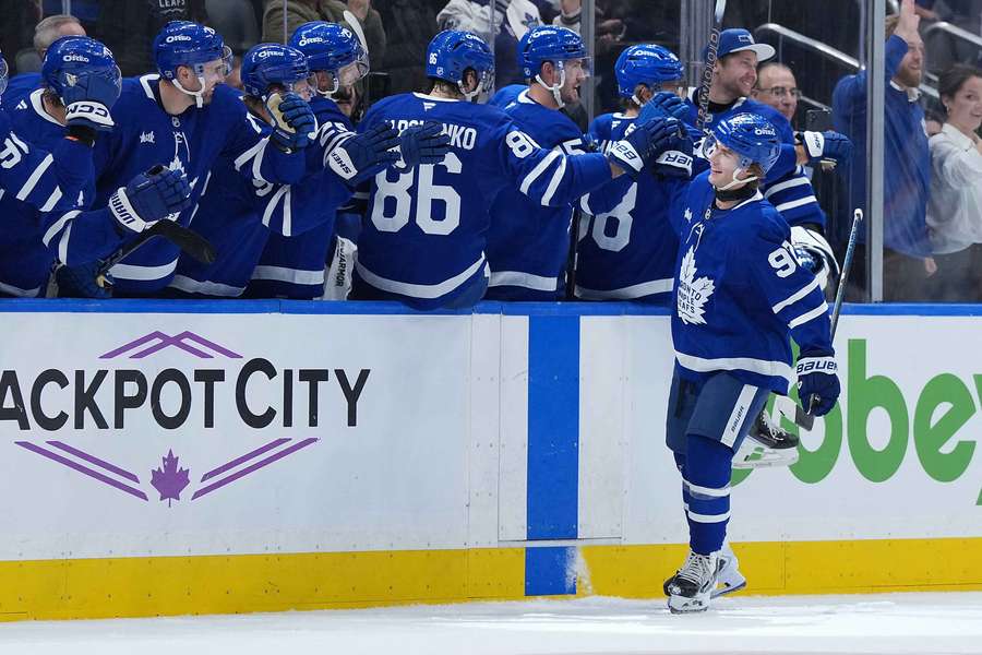 McKenna sa v NHL rozbehol celkom slušne. McKenna sa v NHL rozbehol celkom slušne.