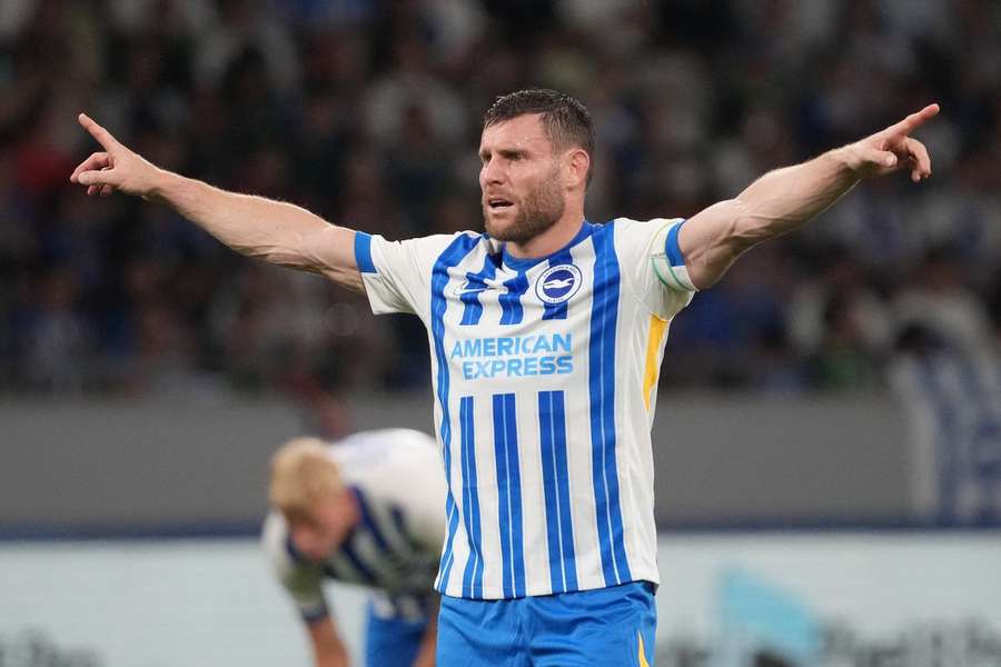 Milner estuda continuidade no Brighton