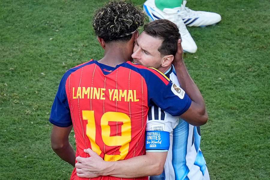 Lionel Messi și Lamine Yamal Lionel Messi și Lamine Yamal