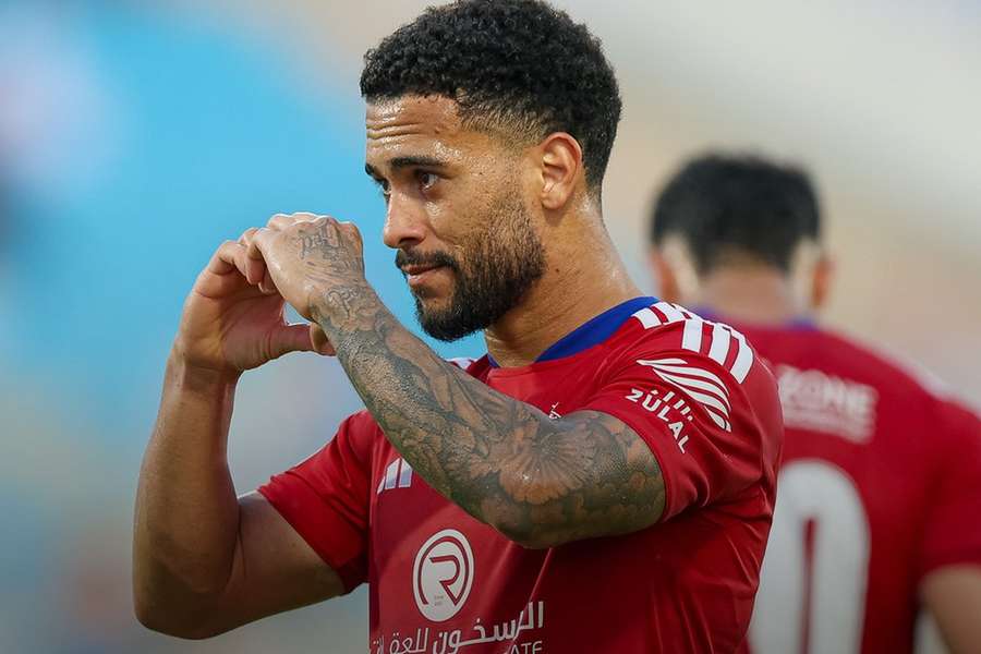 Al Sharjah de José Morais entrou com o pé direito