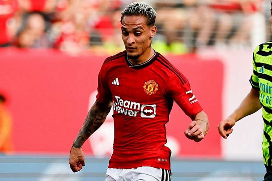 Man United legend urges Ruben Amorim to give Antony a second chance