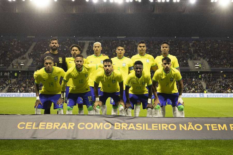 Copa do Mundo: Fifa define combinação de uniformes da Seleção Brasileira