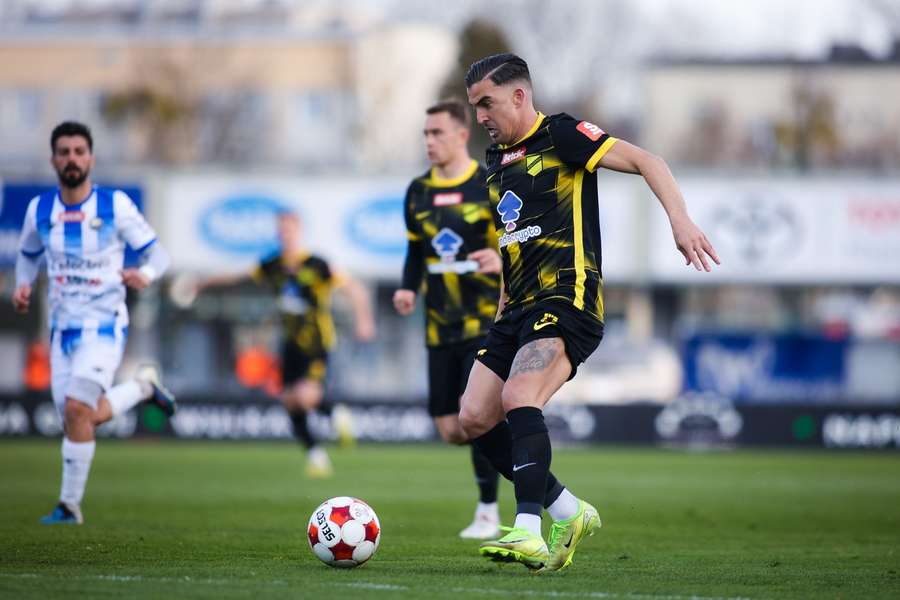 Porażka Wieczystej, drużyna z Krakowa wypada z miejsc barażowych. Chrobry w czołówce