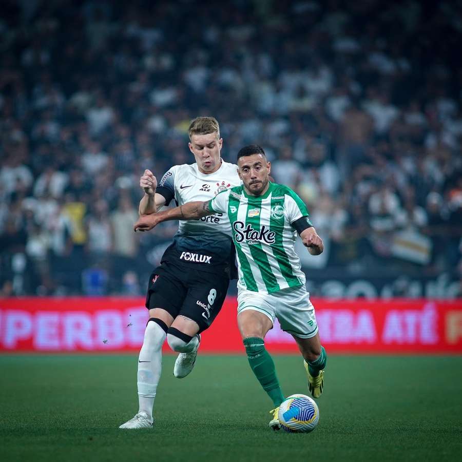 Juventude deu trabalho para o Corinthians na Neo Química Arena