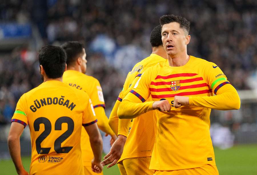 Robert Lewandowski celebrates his goal