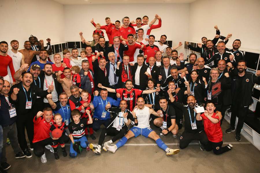 Genclerbirligi este ca și promovată în SuperLig