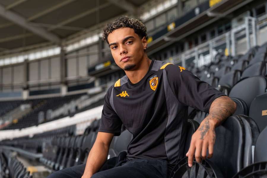 Joao Mendes se zkusí prosadit v týmu Hull City.