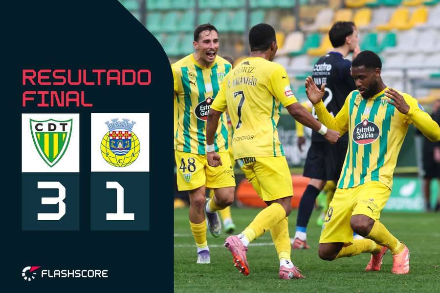 Siebatcheu festeja para o Tondela Siebatcheu festeja para o Tondela