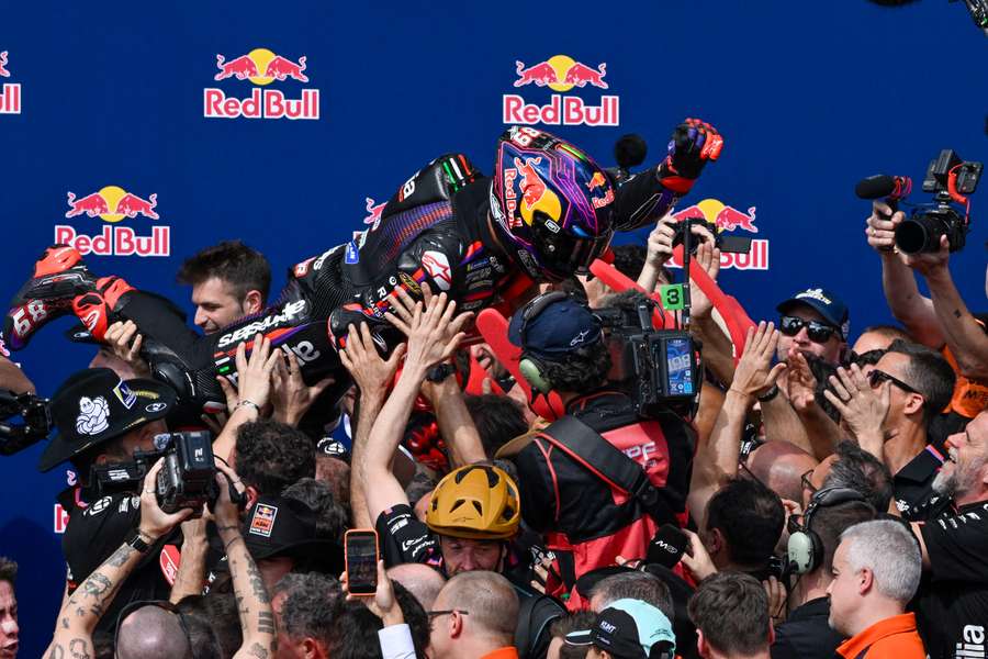 Jorge Martin festeggia in secondo posto negli States