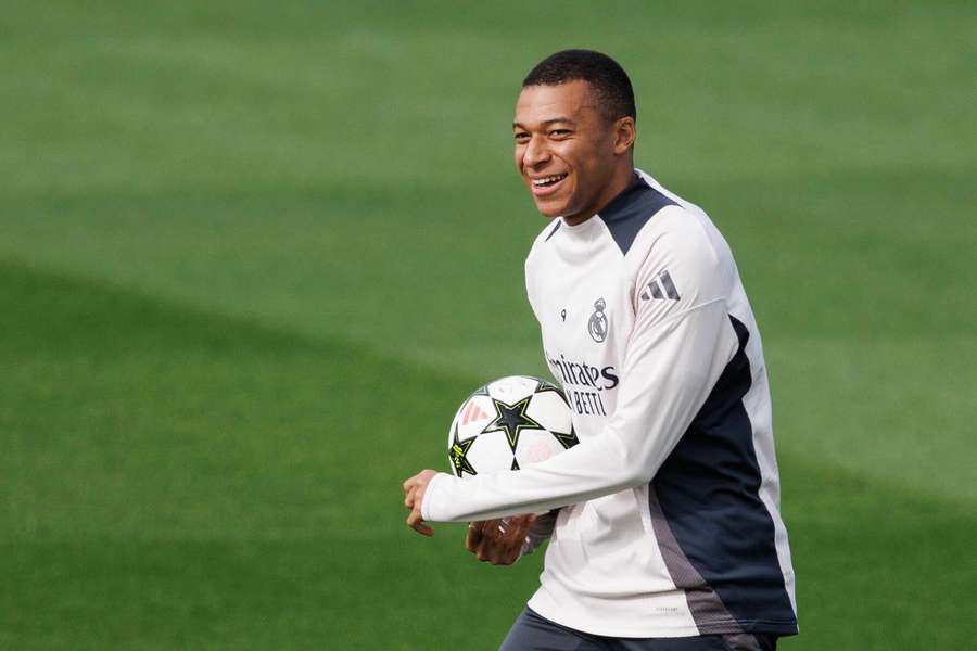 Mbappe nie wystąpi w meczach z Izraelem i Włochami. "Myślę, że tak jest lepiej"