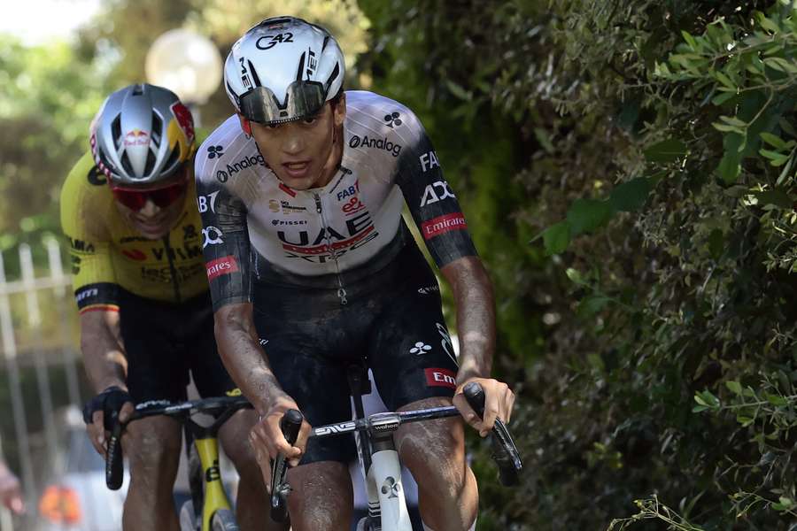 Isaac del Toro hace historia: esen el primer mexicano que lidera el Giro de Italia