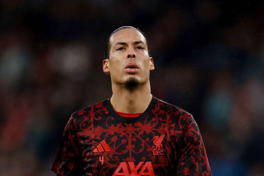 Van Dijk admits he is "not in a good place" ahead of Everton clash as worries grow