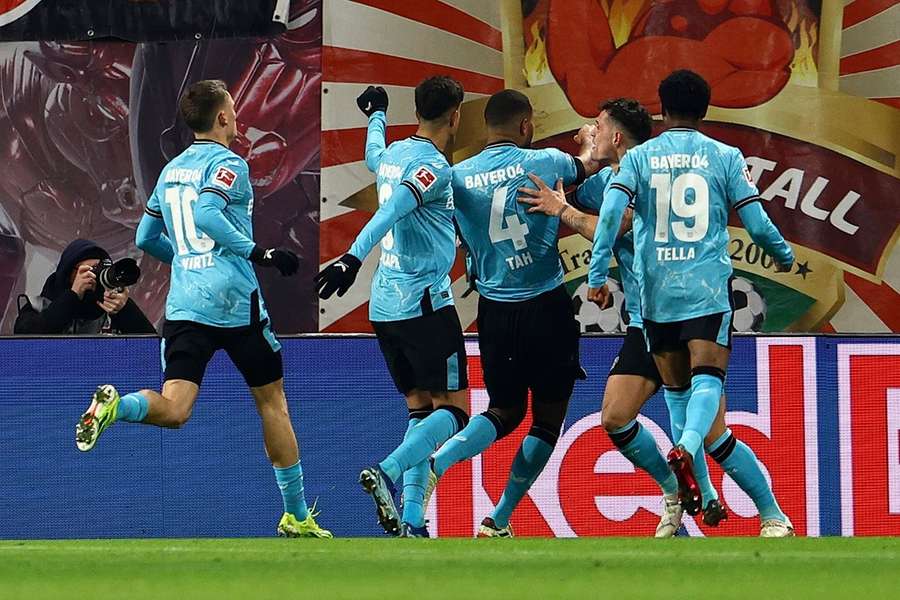 Leverkusen syv points foran Bayern efter comeback-sejr over Leipzig i Bundesliga-gyser