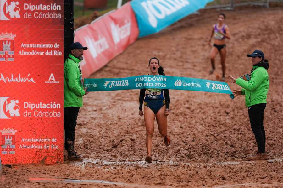 Isabel Barreiro, campeona de España de campo a través
