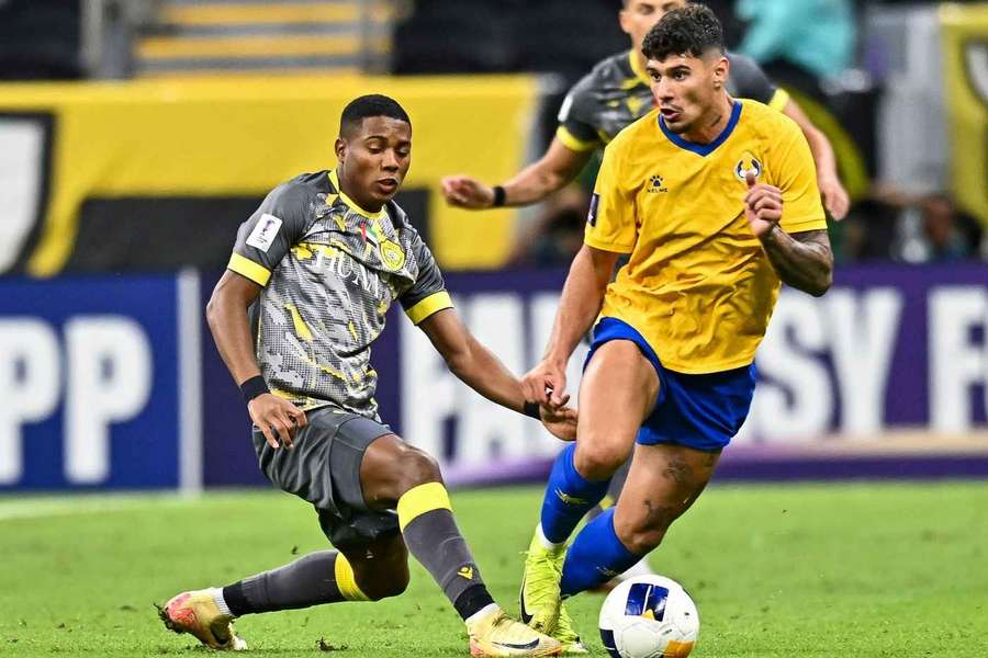 Florinel Coman are 2 goluri marcate și 6 assisturi într-un total de 14 apariții în toate competițiile pentru Al-Gharafa