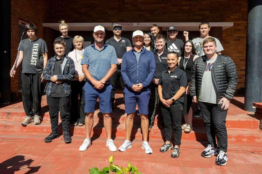 Marc Leishman en Matt Jones tijdens een First Jobs Pathways Program-evenement in Adelaide