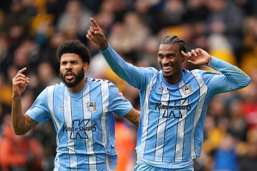 Ellis Simms și Haji Wright de la Coventry ar putea pune probleme lui Manchester United în semifinala FA Cup