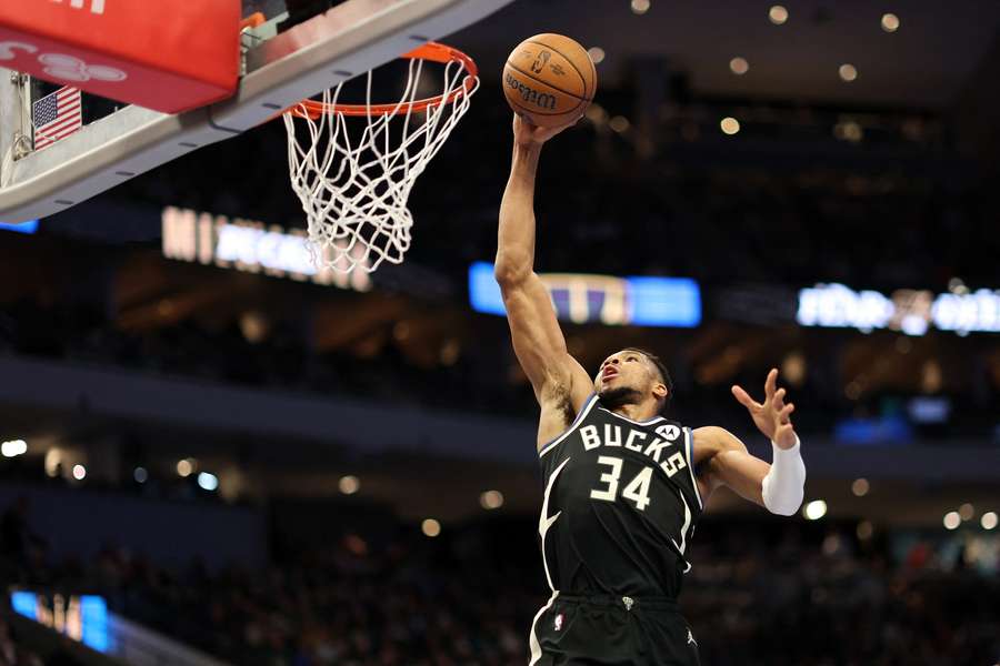 Giannis Antetokounmpo starred for the Milwaukee Bucks in their win over the Washington Wizard.