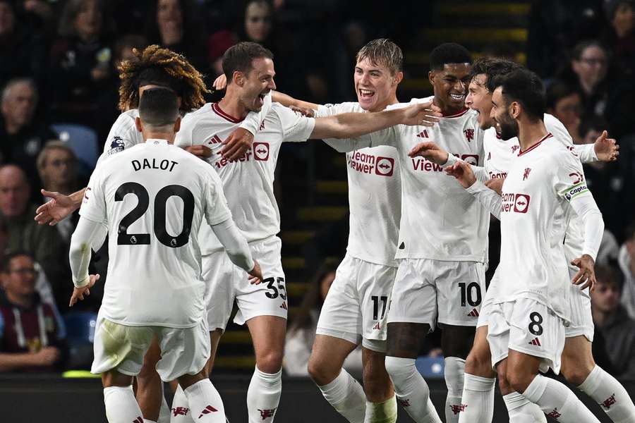 Manchester United a învins-o în deplasare cu 1-0 pe Burnley