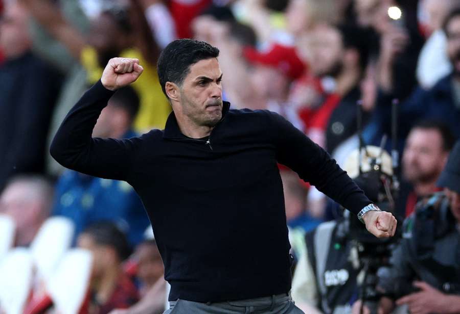 Mikel Arteta celebrates win