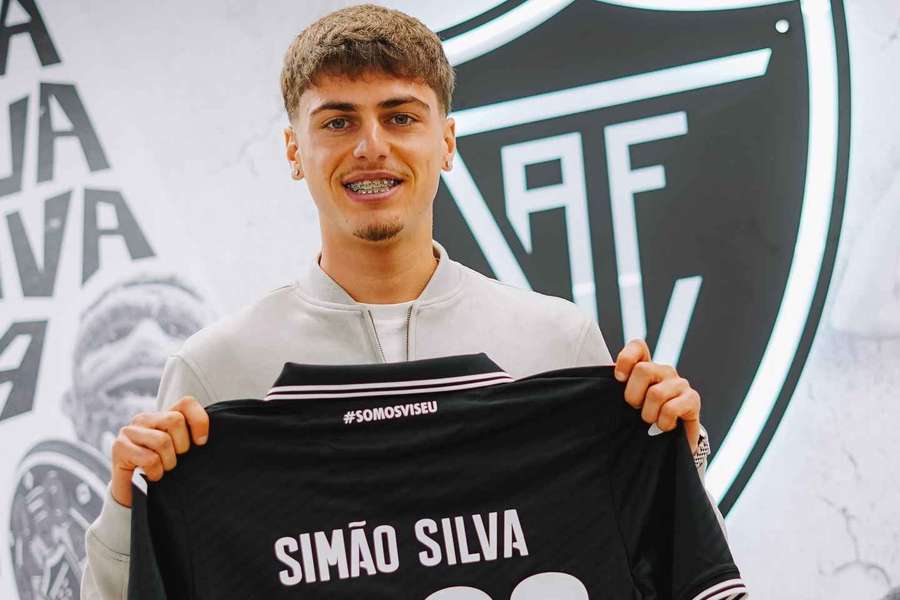 Simão Silva renovou contrato