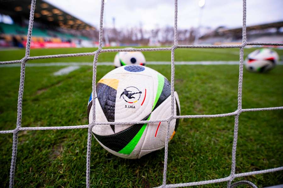 Die Einstellung erfolgte mit Zustimmung des DFB-Sportgerichts.