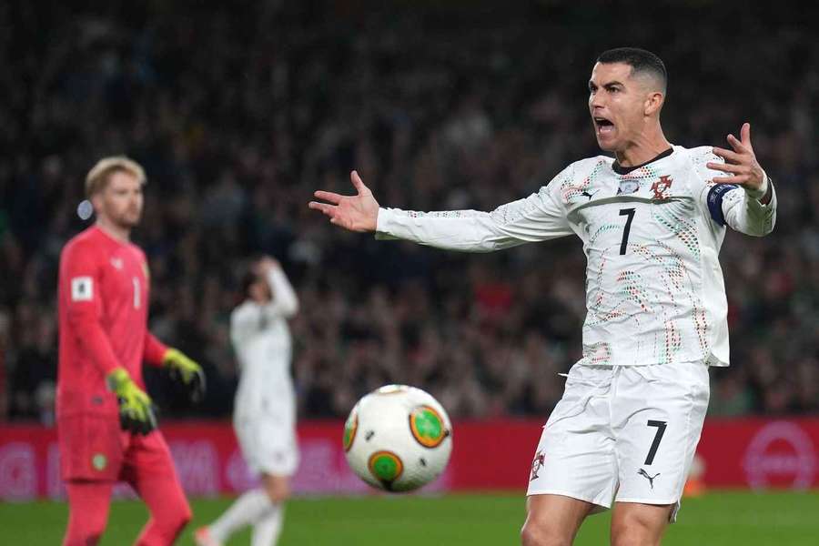 Cristiano Ronaldo a văzut cartonașul roșu în Irlanda