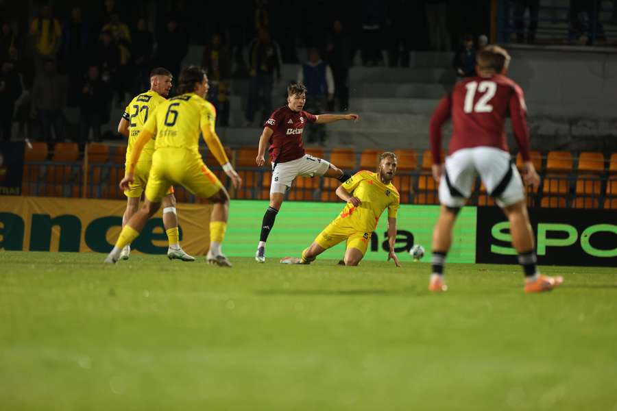 Rezerva Sparty prohrála s Jihlavou 0:4.  Rezerva Sparty prohrála s Jihlavou 0:4.