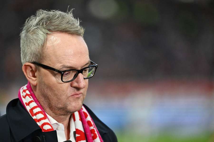 VfB-Boss Alexander Wehrle hat die Vorgehensweise der Polizei in Deventer scharf verurteilt.